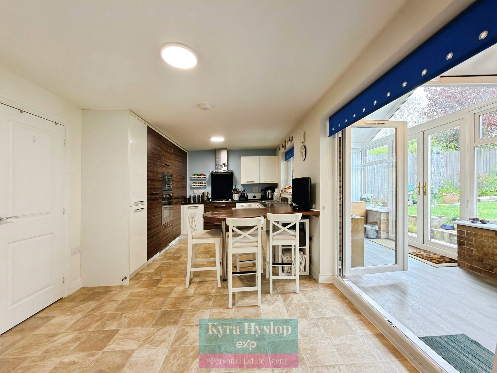 Detached House in Exeter
