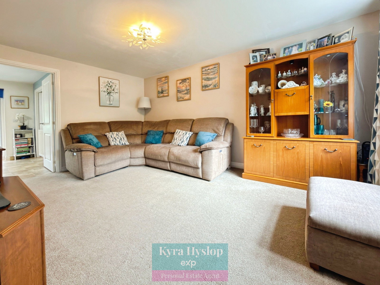 Detached House in Exeter