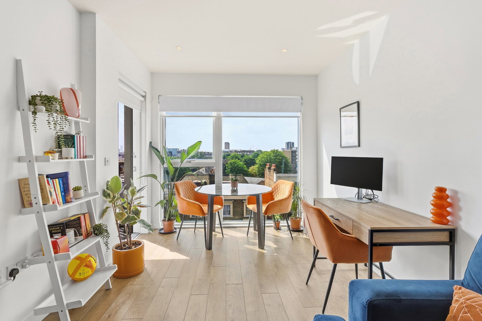 Flat for sale in London, Dalston Lane, London, E8, 553 m²