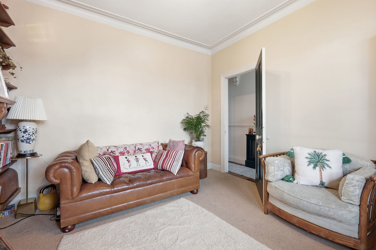 Semi Detached House in Carshalton