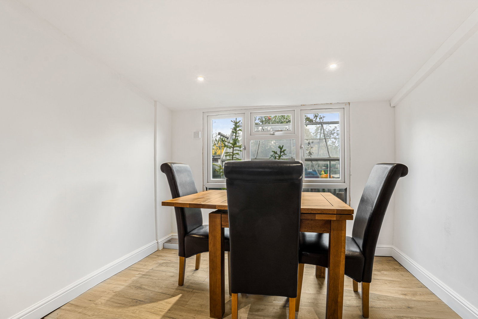 Semi Detached House for sale in Harlow, Potter Street, Harlow, CM17 9AG