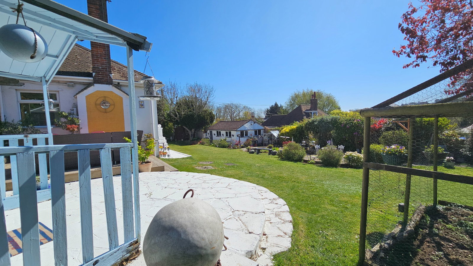 Bungalow for sale in Deal, Kingsdown Hill, Kingsdown, Deal, CT14 8EA, 1076 m²