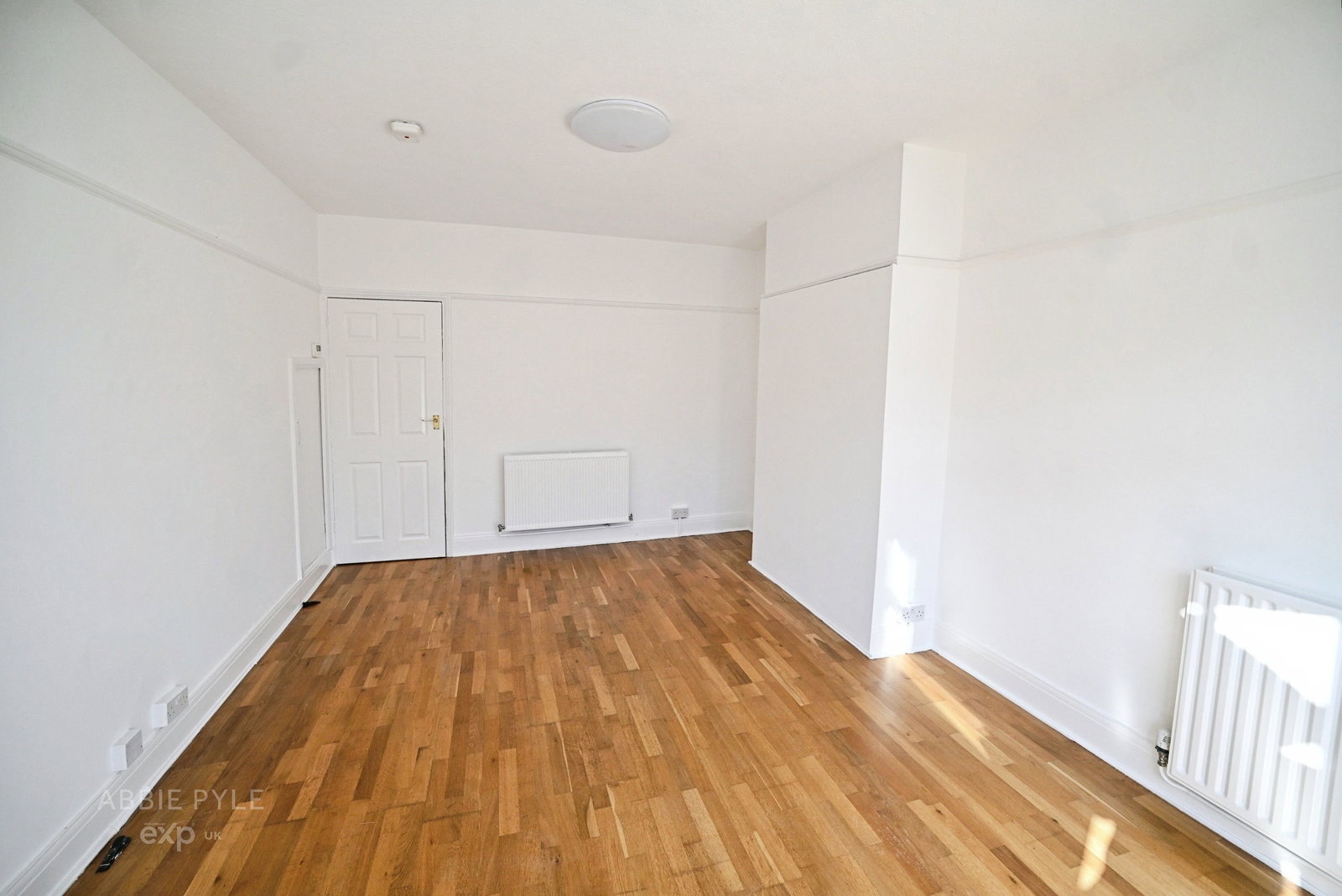 Terraced House for sale in Chatham, Cottall Avenue, Chatham, ME4 6HG