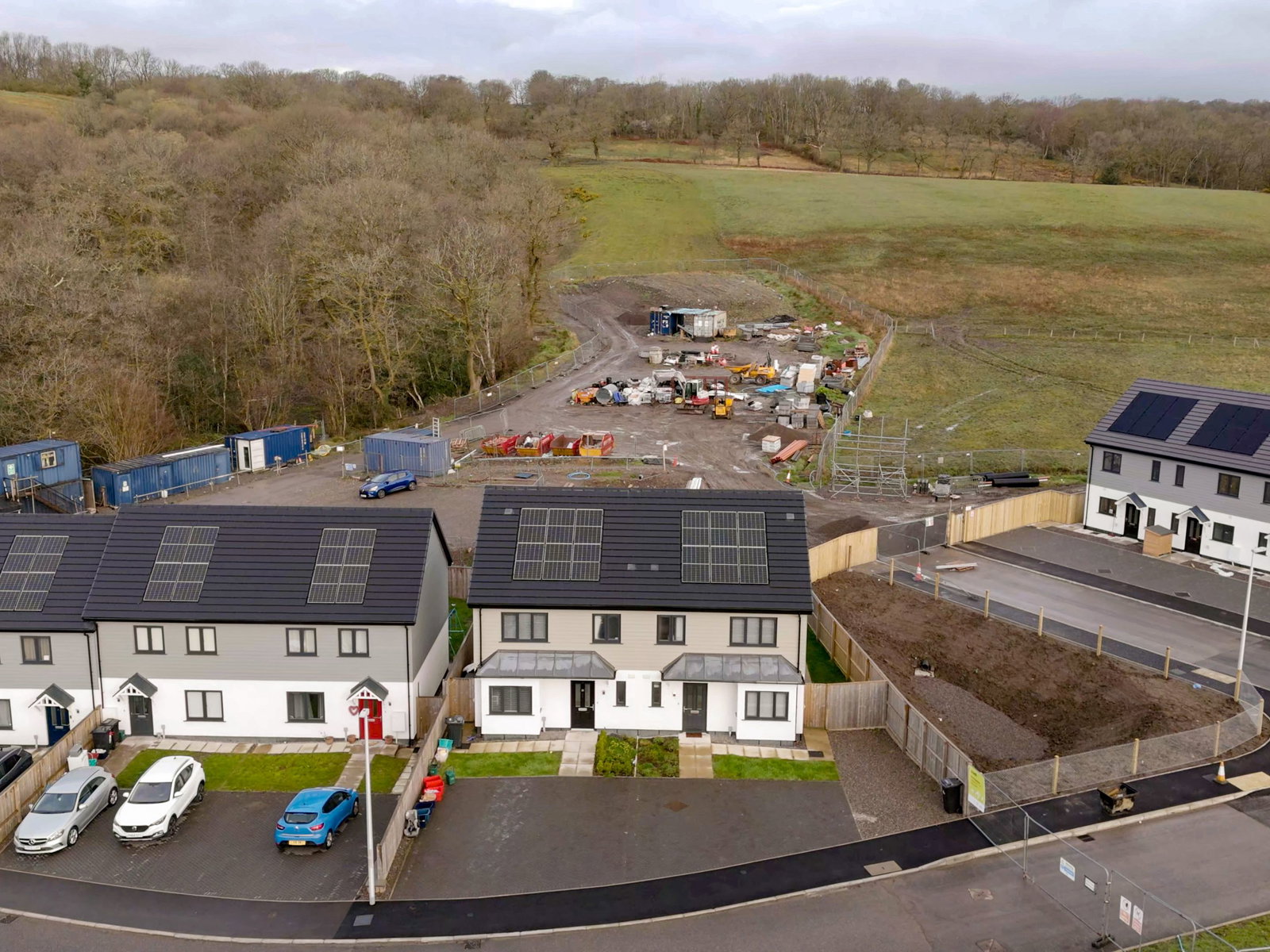 Semi Detached House in Swansea