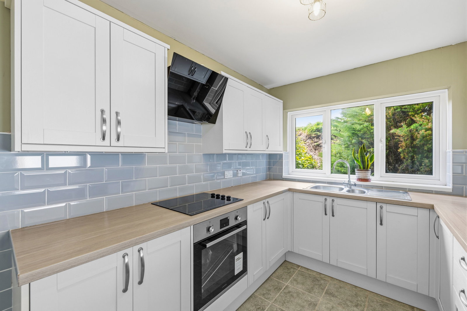 Detached House in Swansea