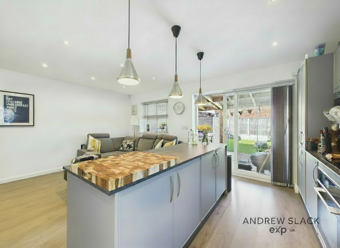 Detached House in Sutton in Ashfield