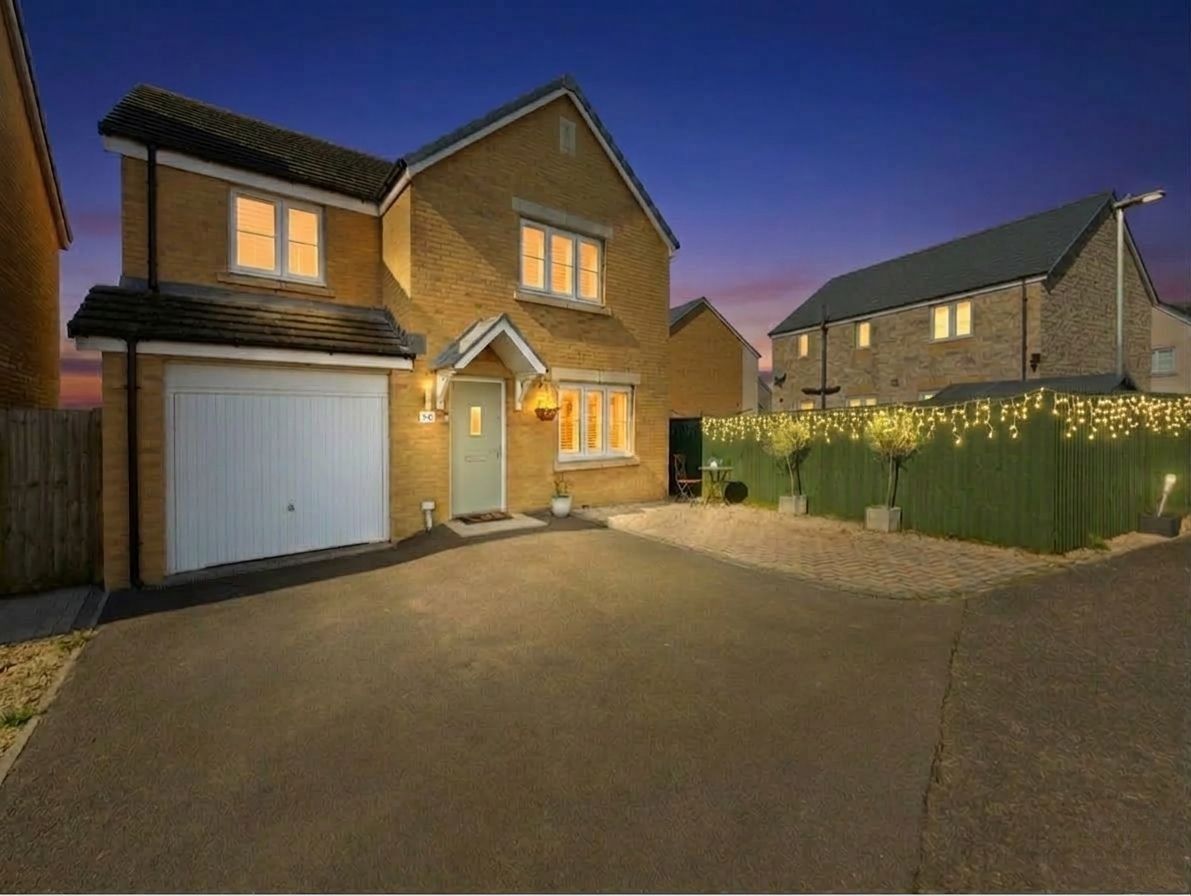 Detached House in Llanelli