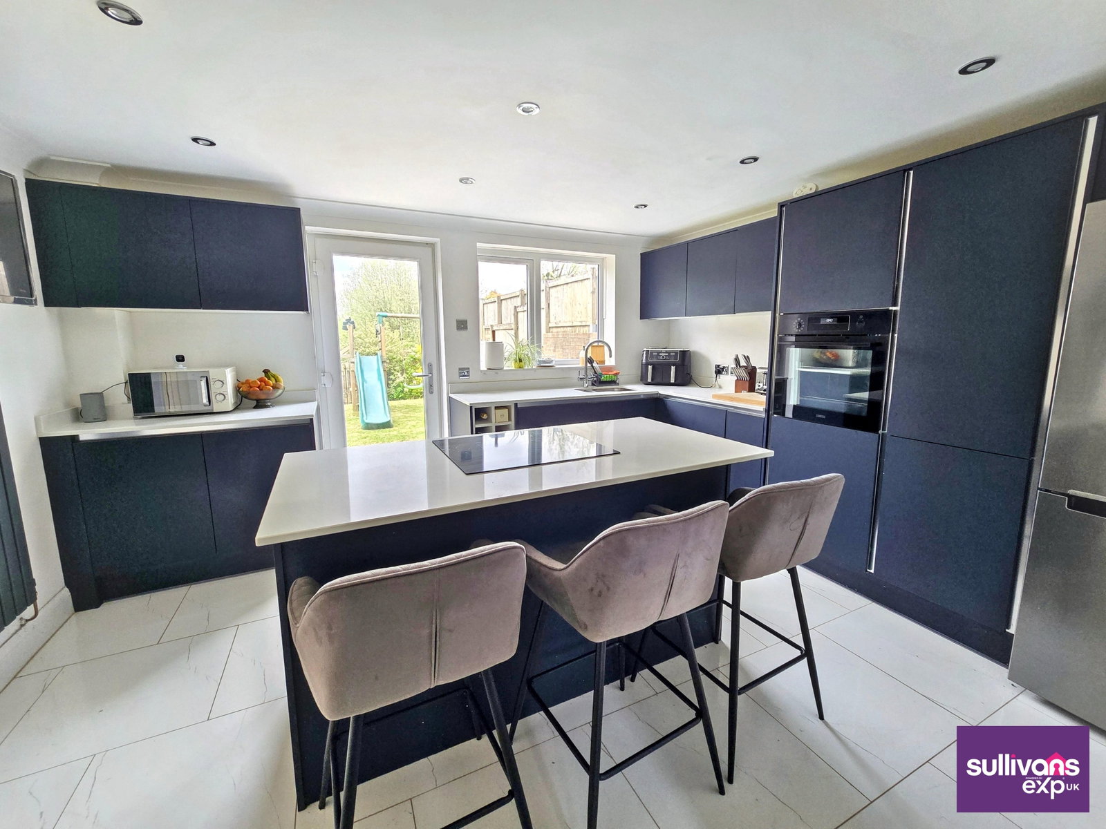 Detached House in Swansea