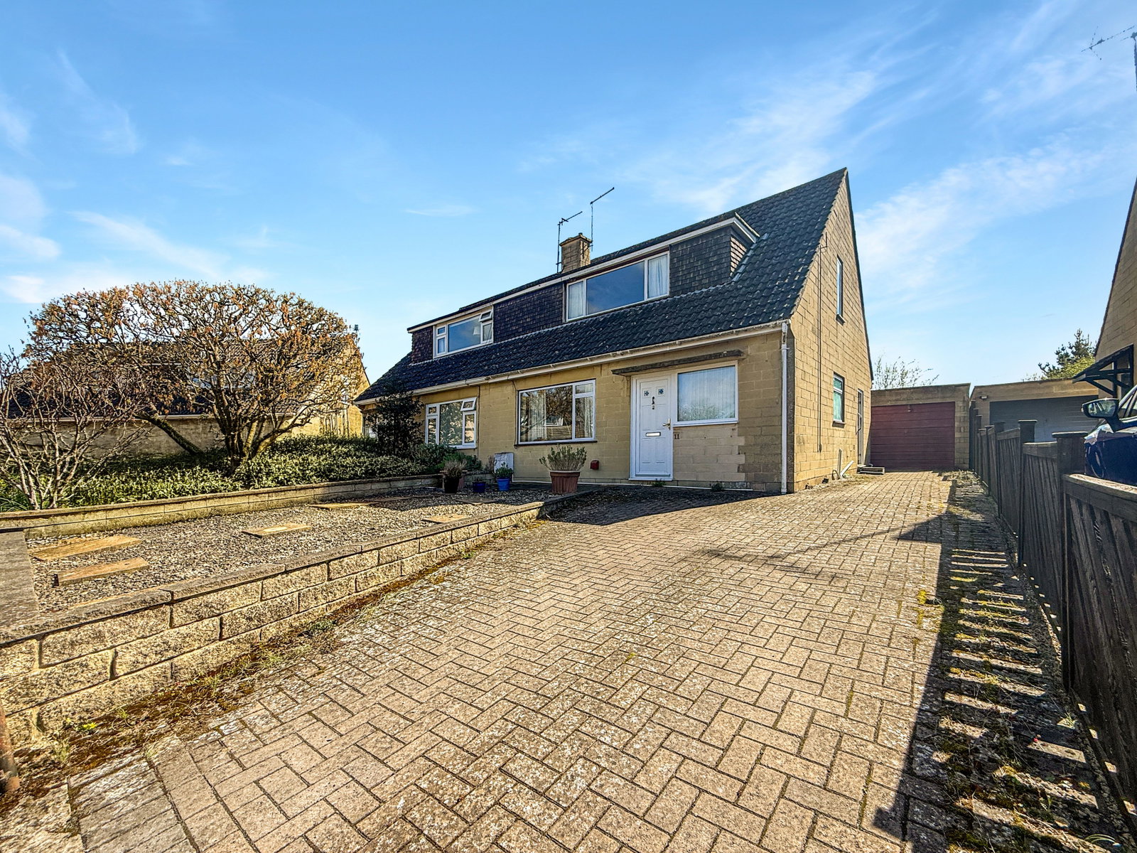 Semi Detached House in Bradford-on-avon