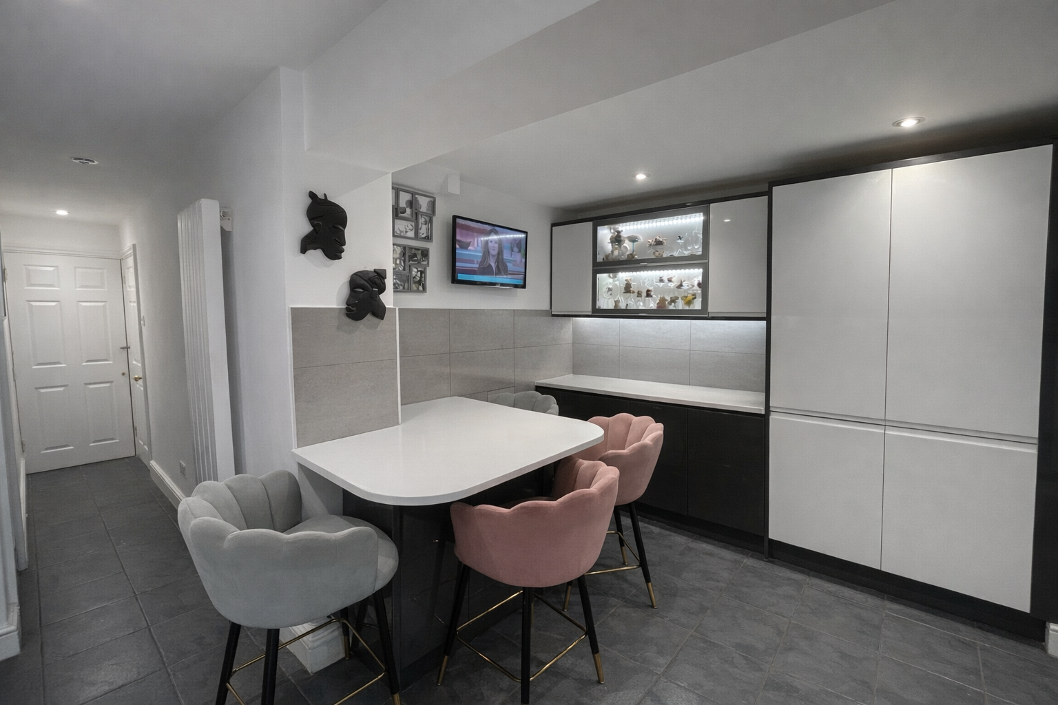 Semi Detached House in Rochester