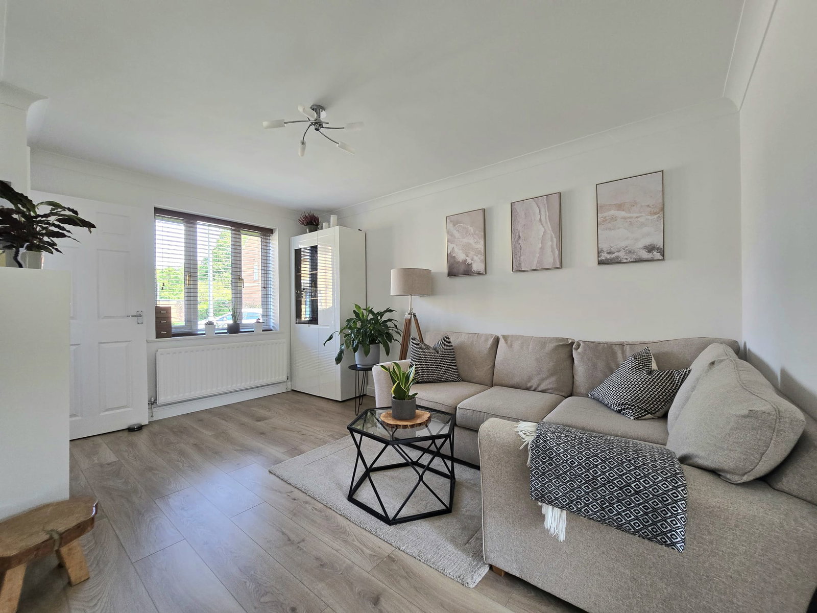 Semi Detached House in Northampton