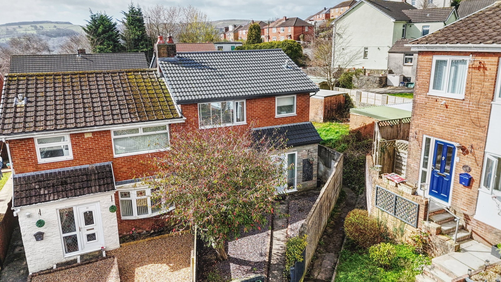 Semi Detached House in Hengoed