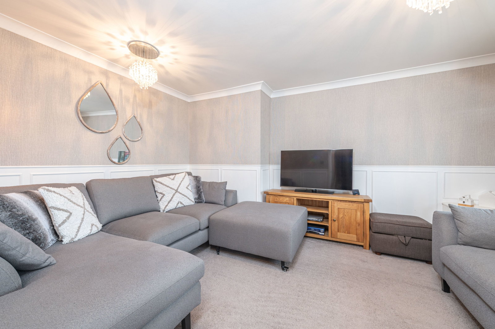 Semi Detached House in Leeds