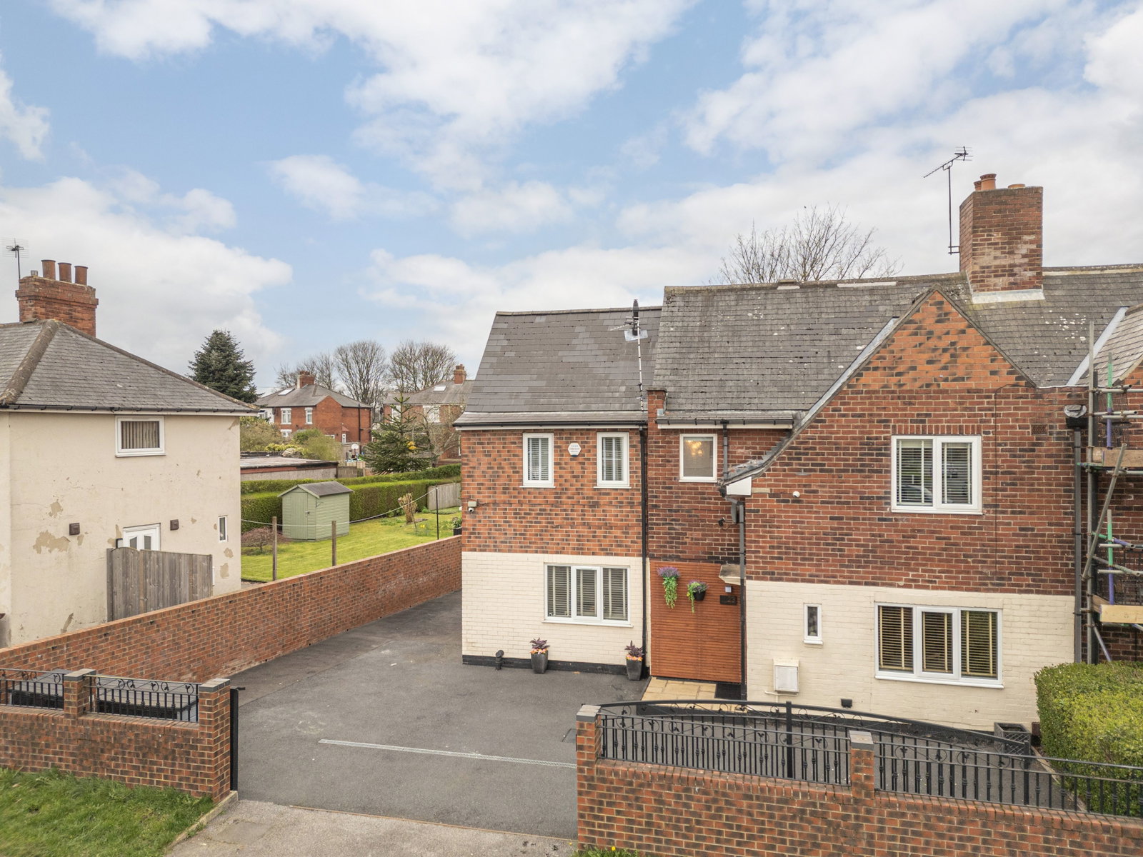 Semi Detached House in Leeds