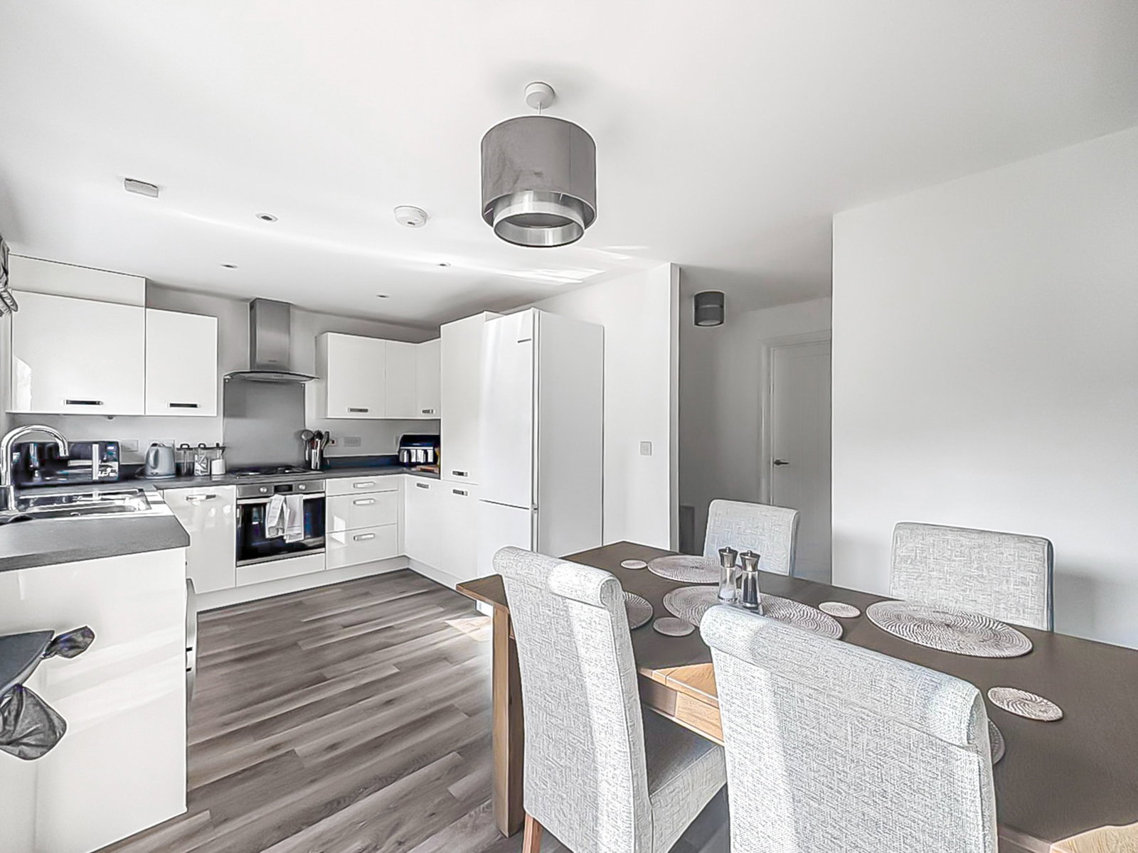 Terraced House in Cam