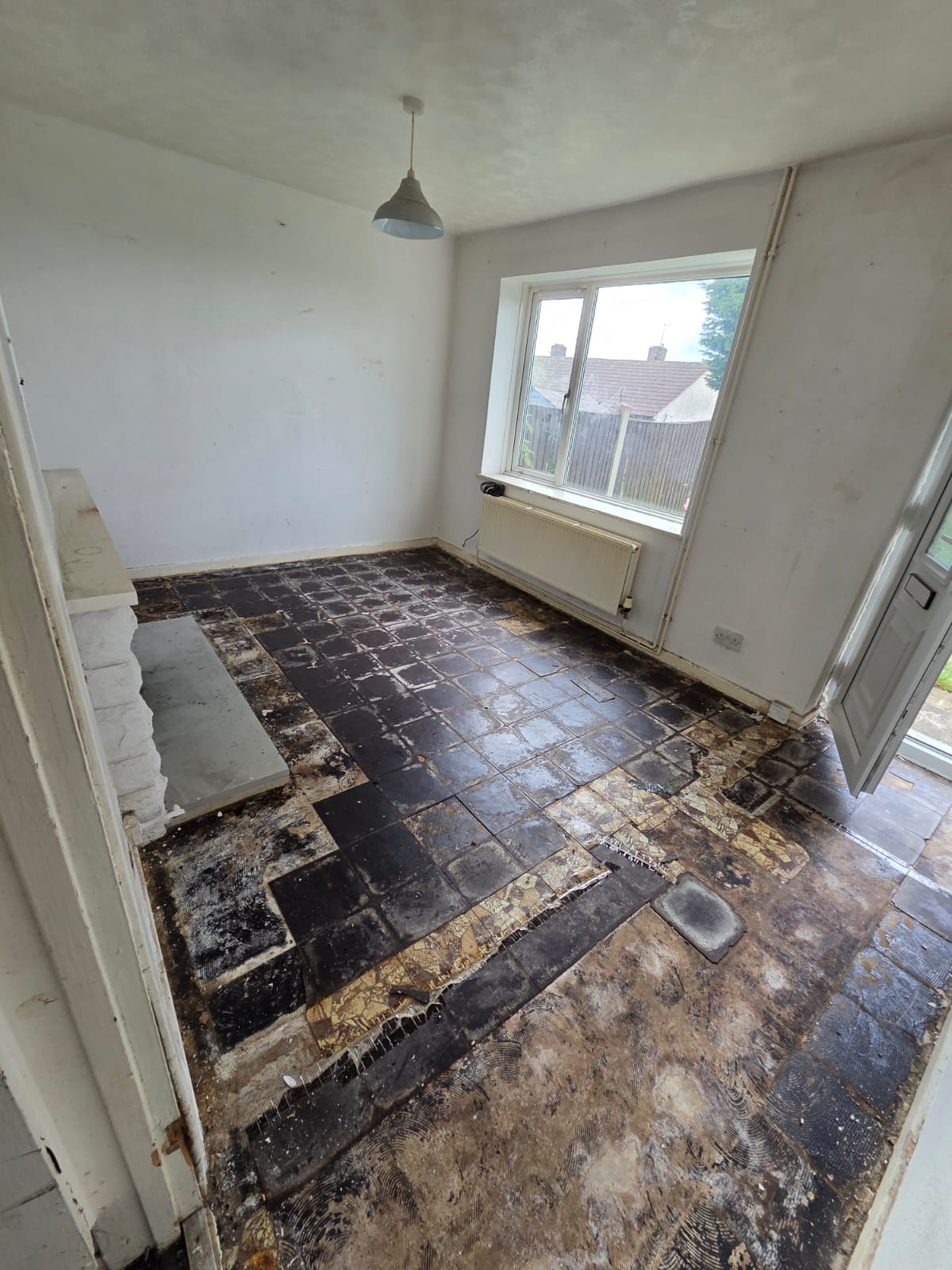 Semi Detached House in Chesterfield