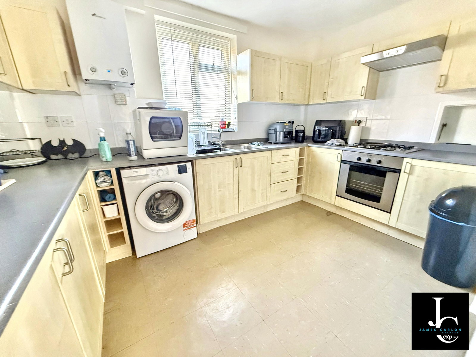 Semi Detached House in Telford
