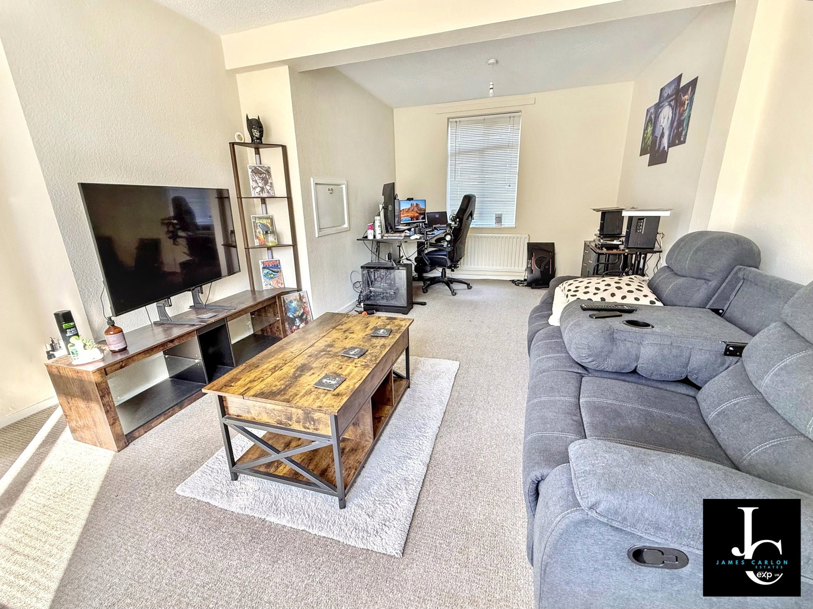Semi Detached House in Telford