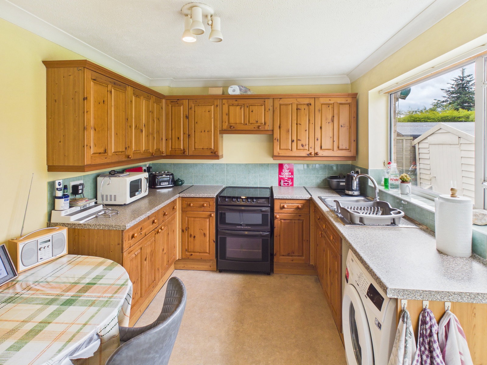 Semi Detached House for sale in Ipswich, Ludbrook Close, Needham Market, 721 m²