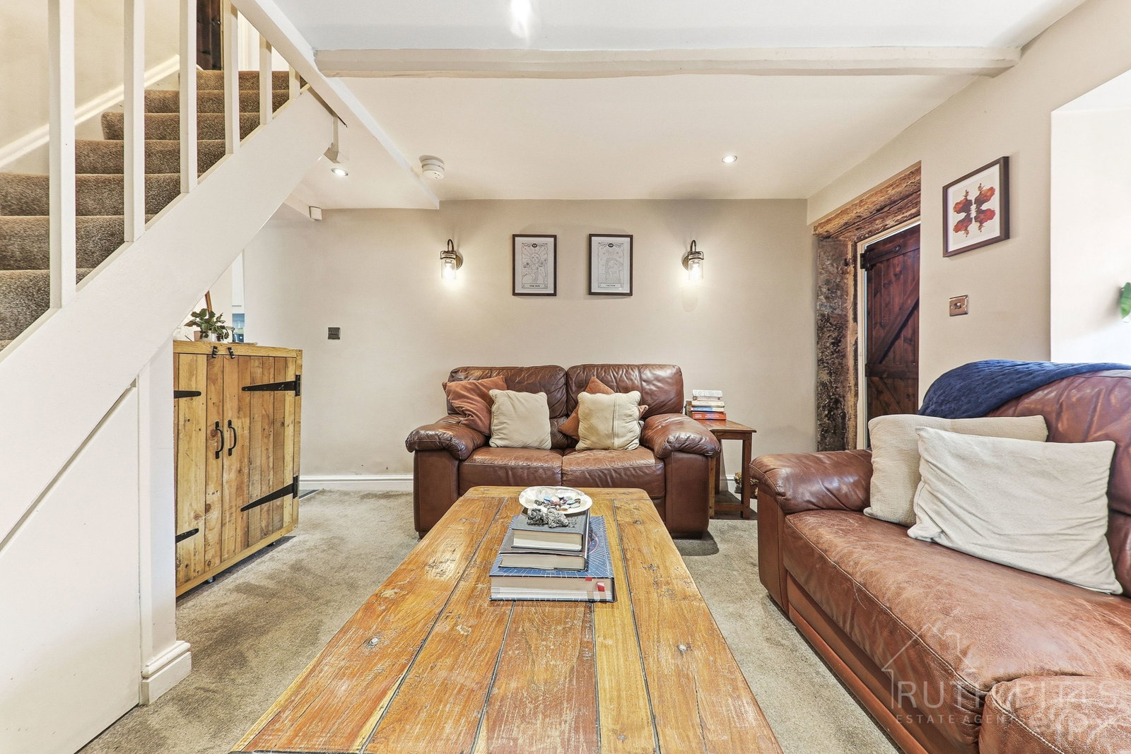 Semi Detached House in Wakefield