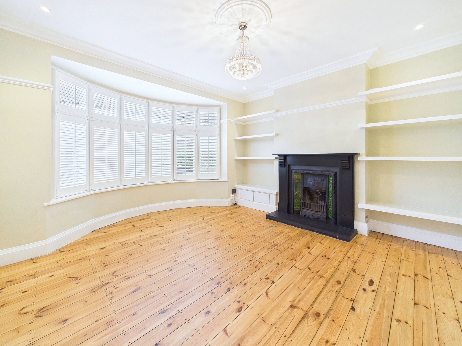 Semi Detached House in South Knighton