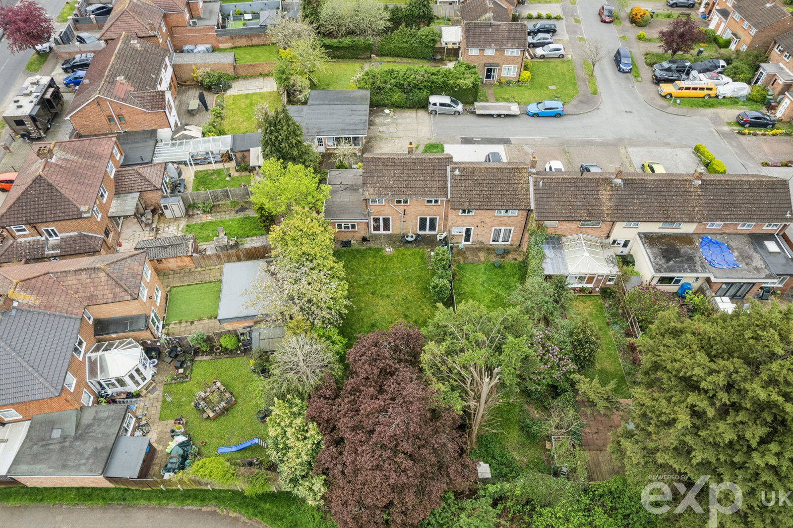 Semi Detached House in Borehamwood