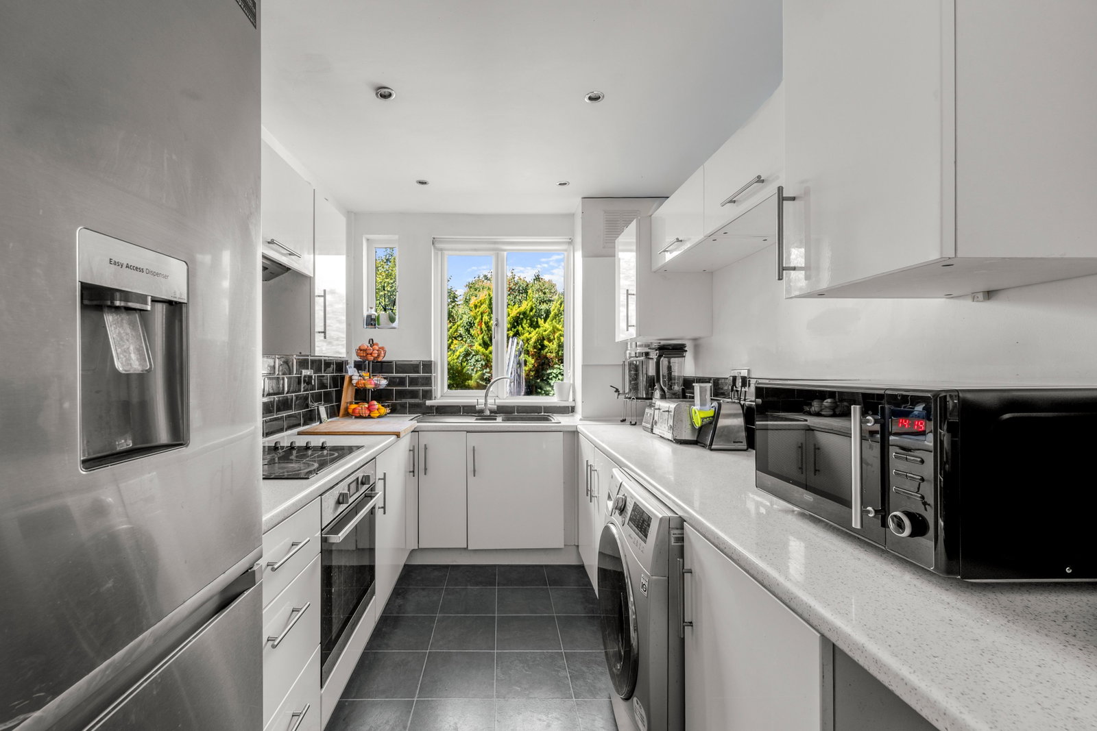 Flat for sale in Wallington, Bute Court, Wallington, SM6 8AG, 527 m²