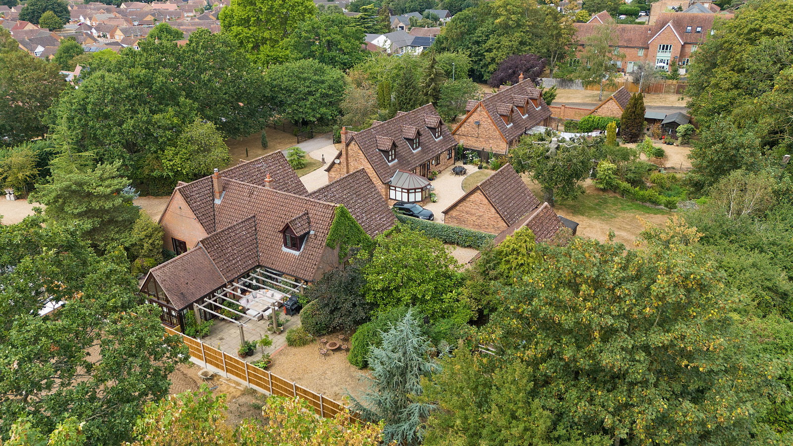 Detached House for sale in Downham Market, London Road, Downham Market, SAT NAV PE38 9AT, 3326 m²