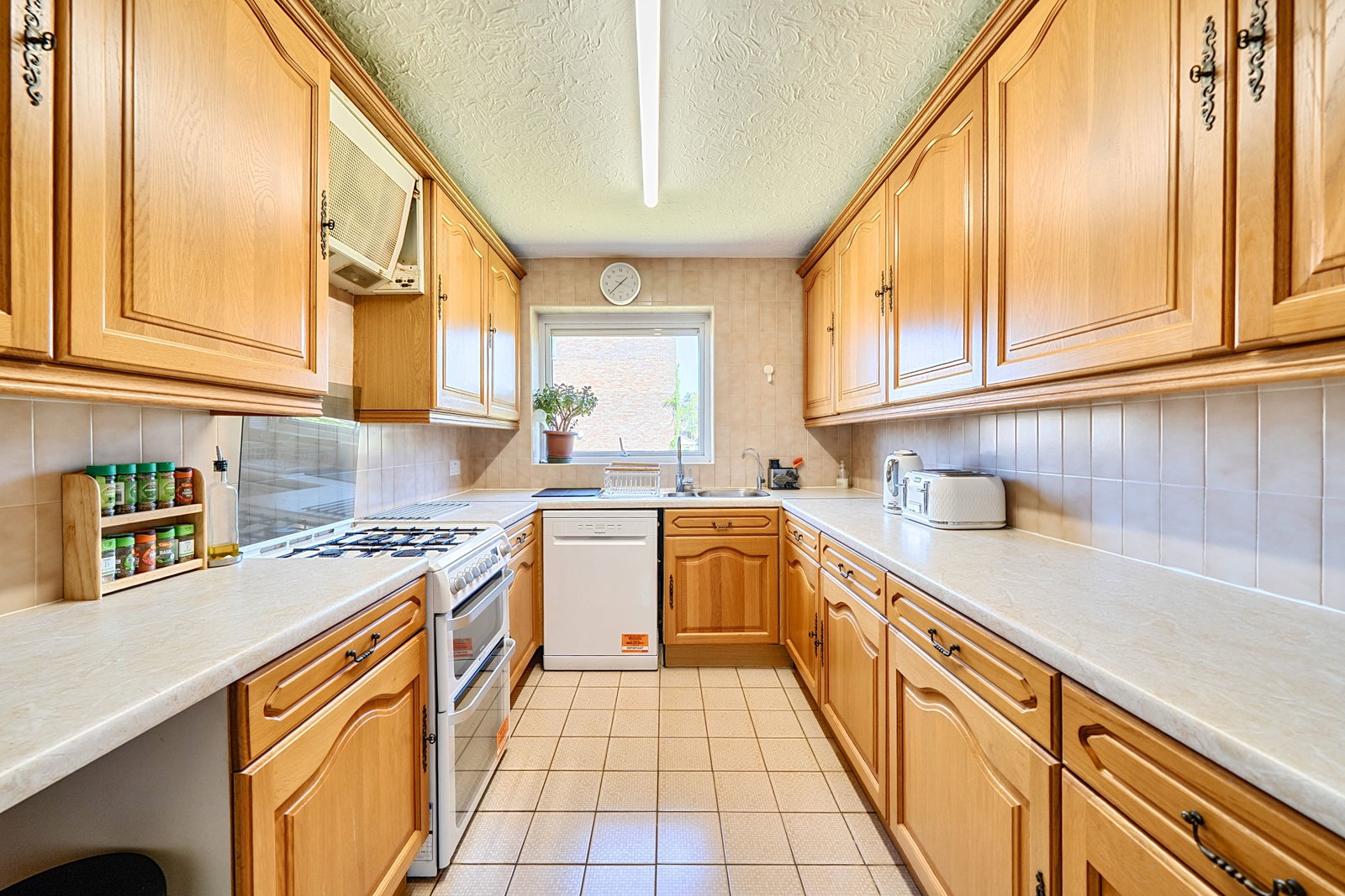 Flat in Bushey