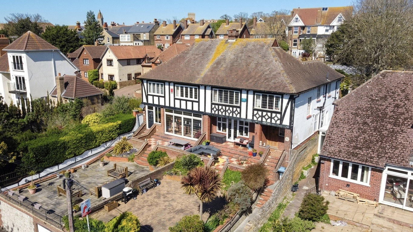 Semi Detached House in Margate