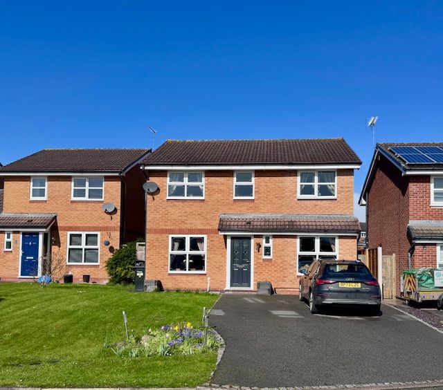 Detached House in Ellesmere
