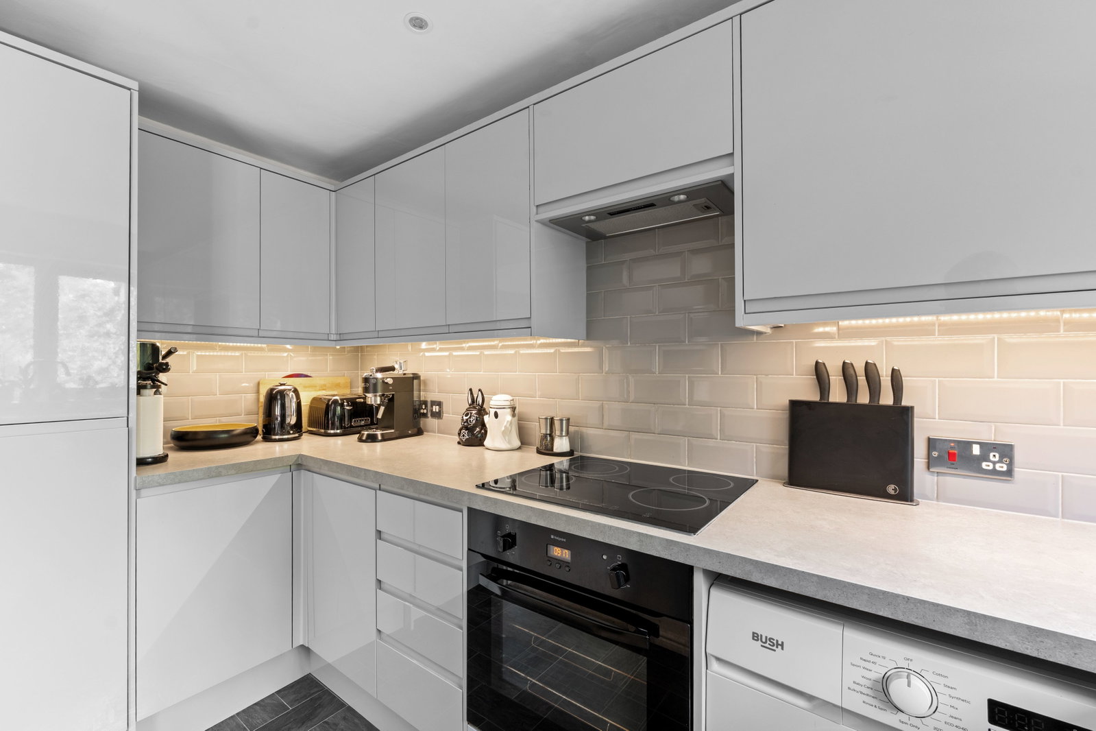 Flat for sale in Croydon, Middlefields, Croydon, CR0 9LH, 470 m²