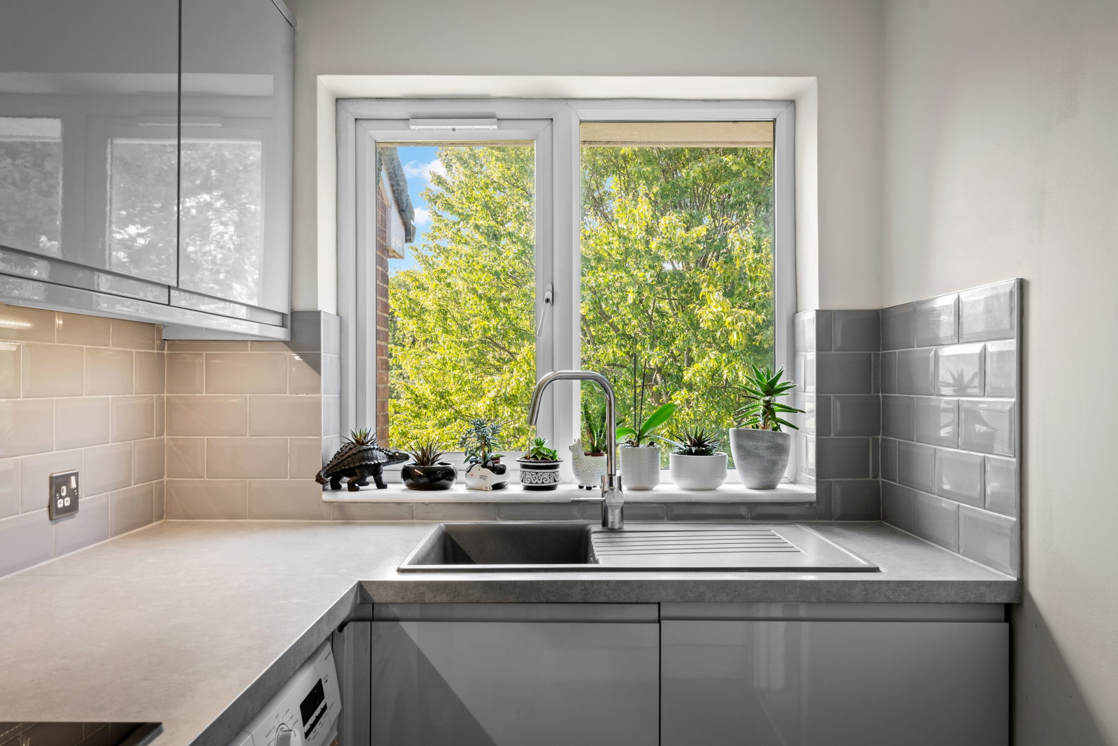 Flat for sale in Croydon, Middlefields, Croydon, CR0 9LH, 470 m²