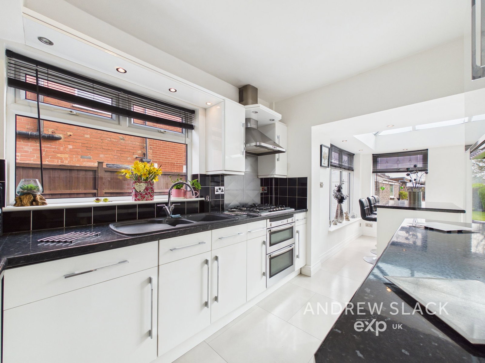 Semi Detached House in Mansfield