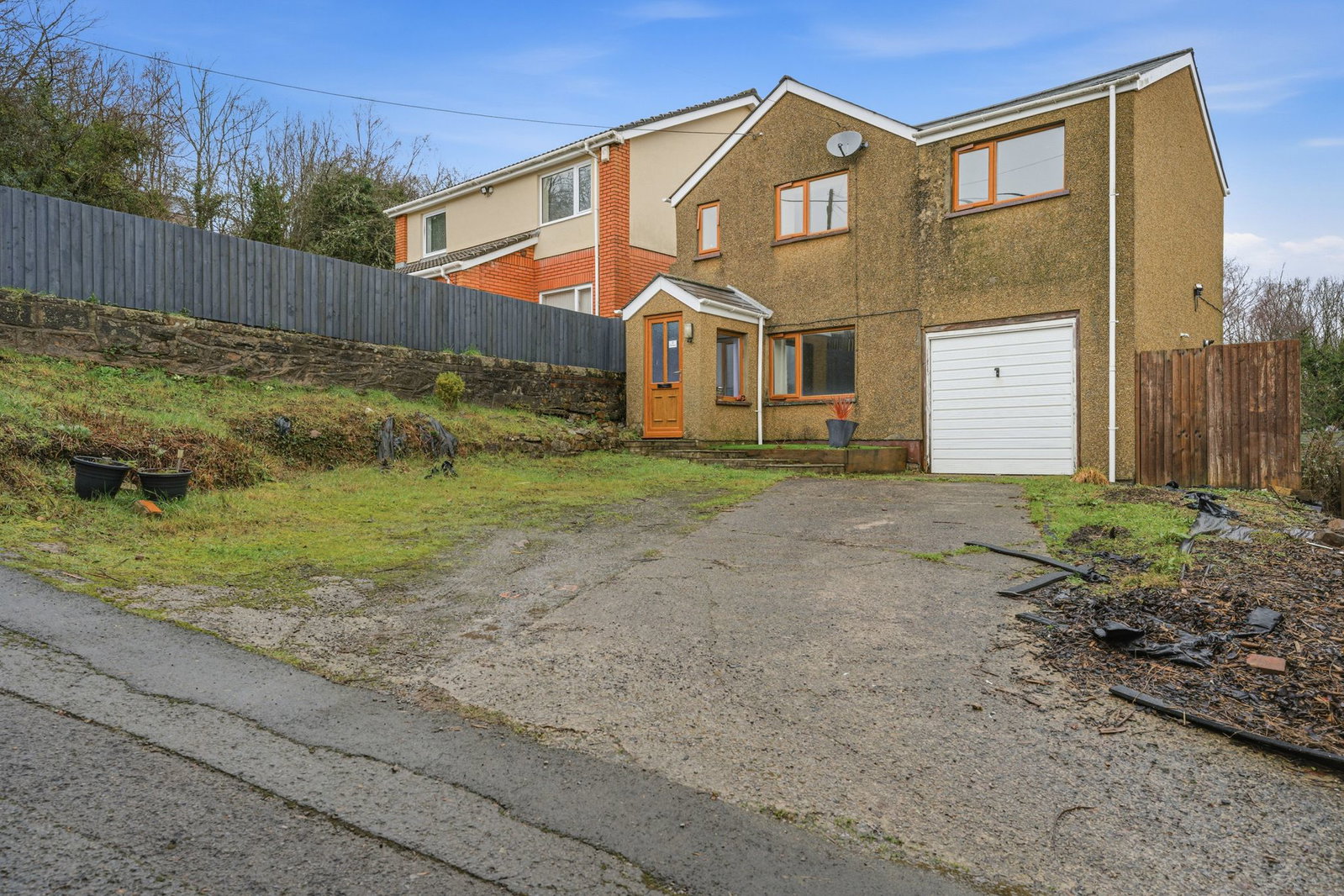 Detached House in Pontypool