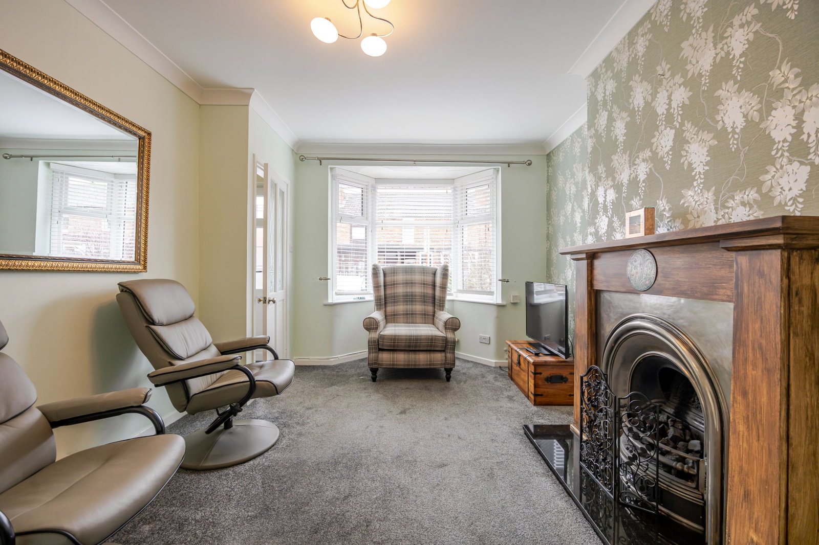 Semi Detached House in Crewe