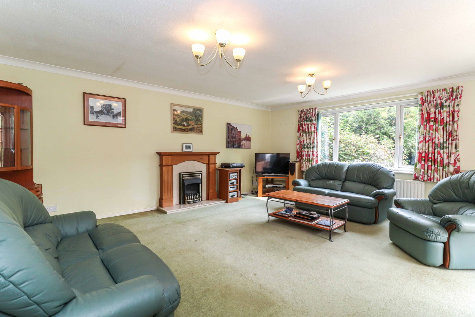 Bungalow in Chesham