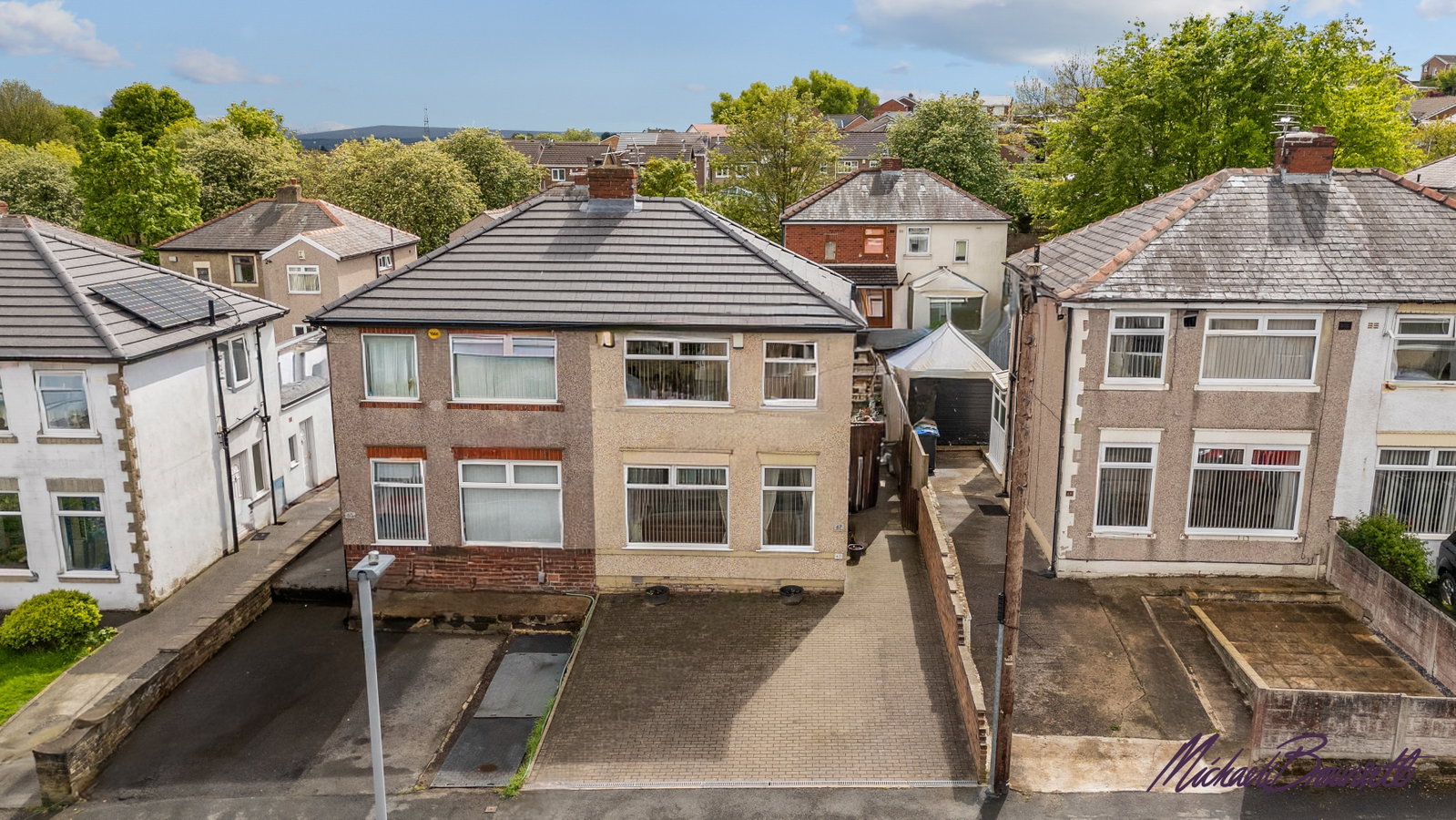 Semi Detached House in Bradford
