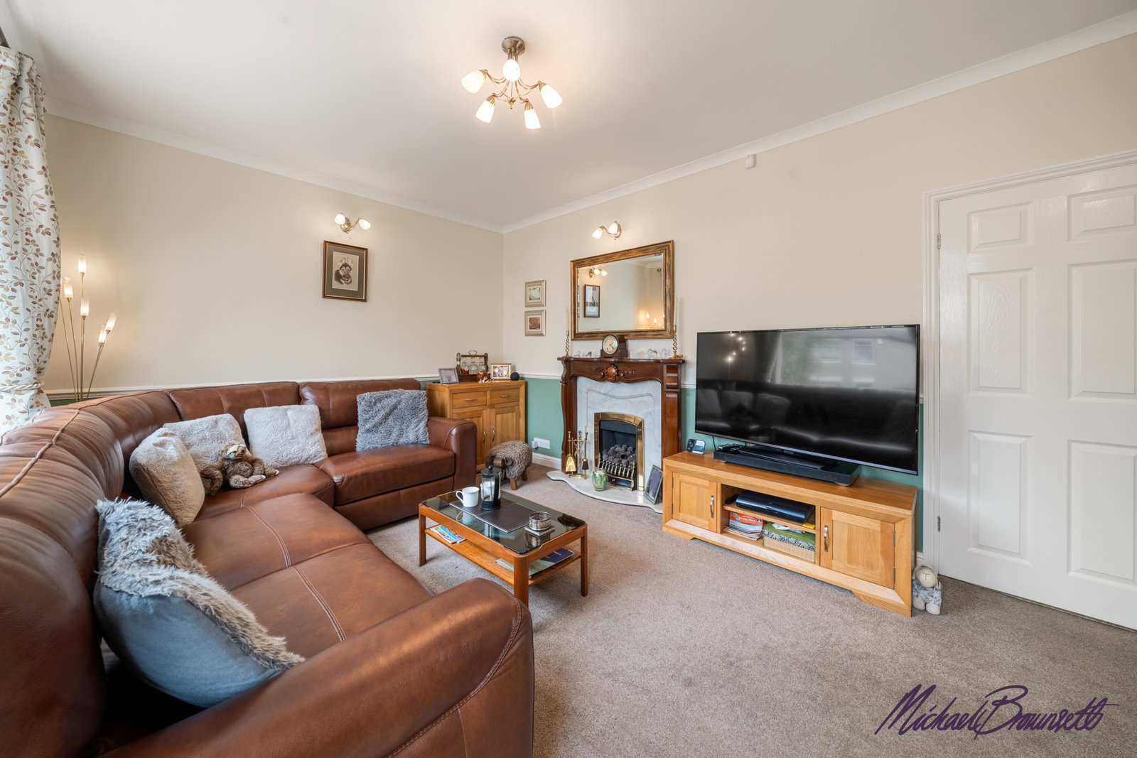 Semi Detached House in Bradford