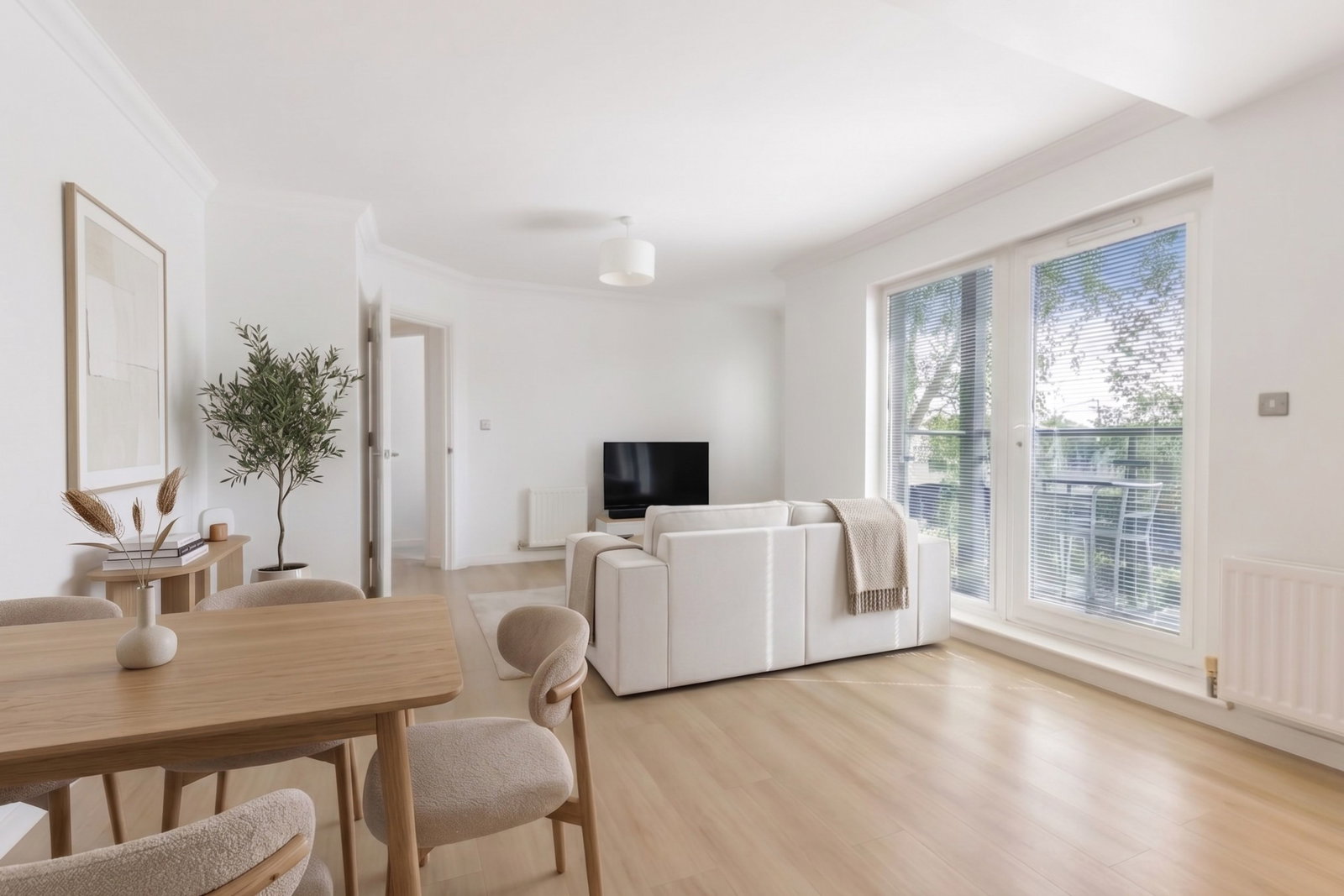Flat in Addlestone