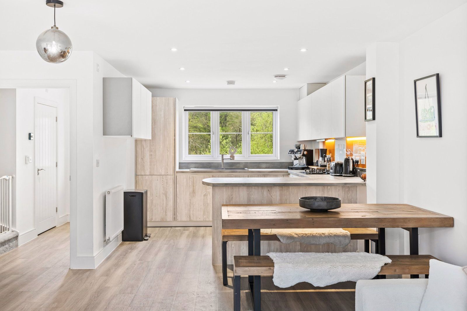 Semi Detached House in Haywards Heath 