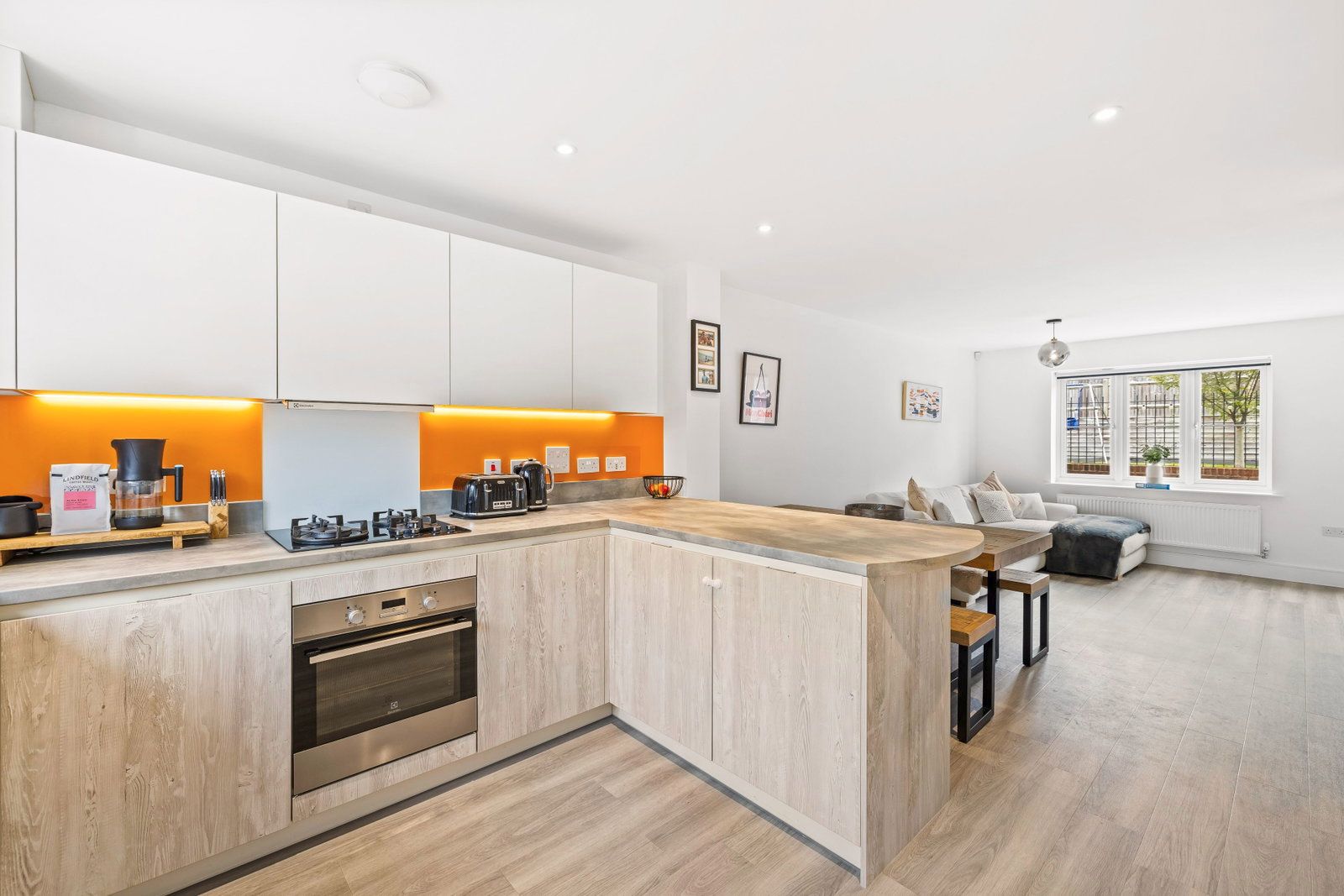 Semi Detached House in Haywards Heath 