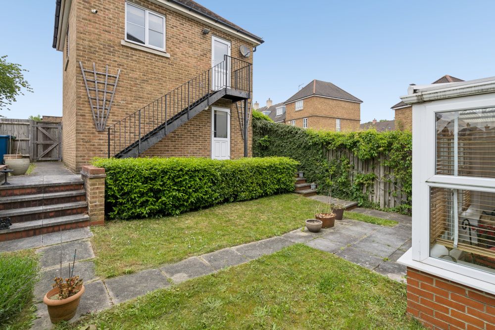 End Of Terrace House for sale in Stanmore, Lady Aylesford Avenue, Stanmore, HA7 4FH, 2437 m²