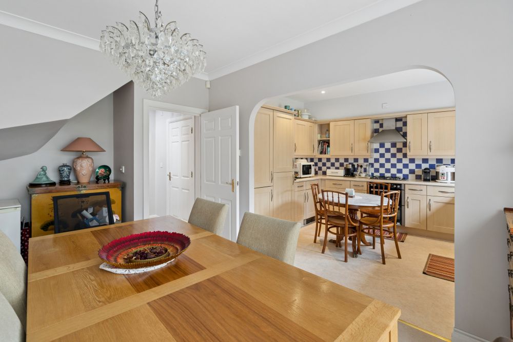 End Of Terrace House in Stanmore