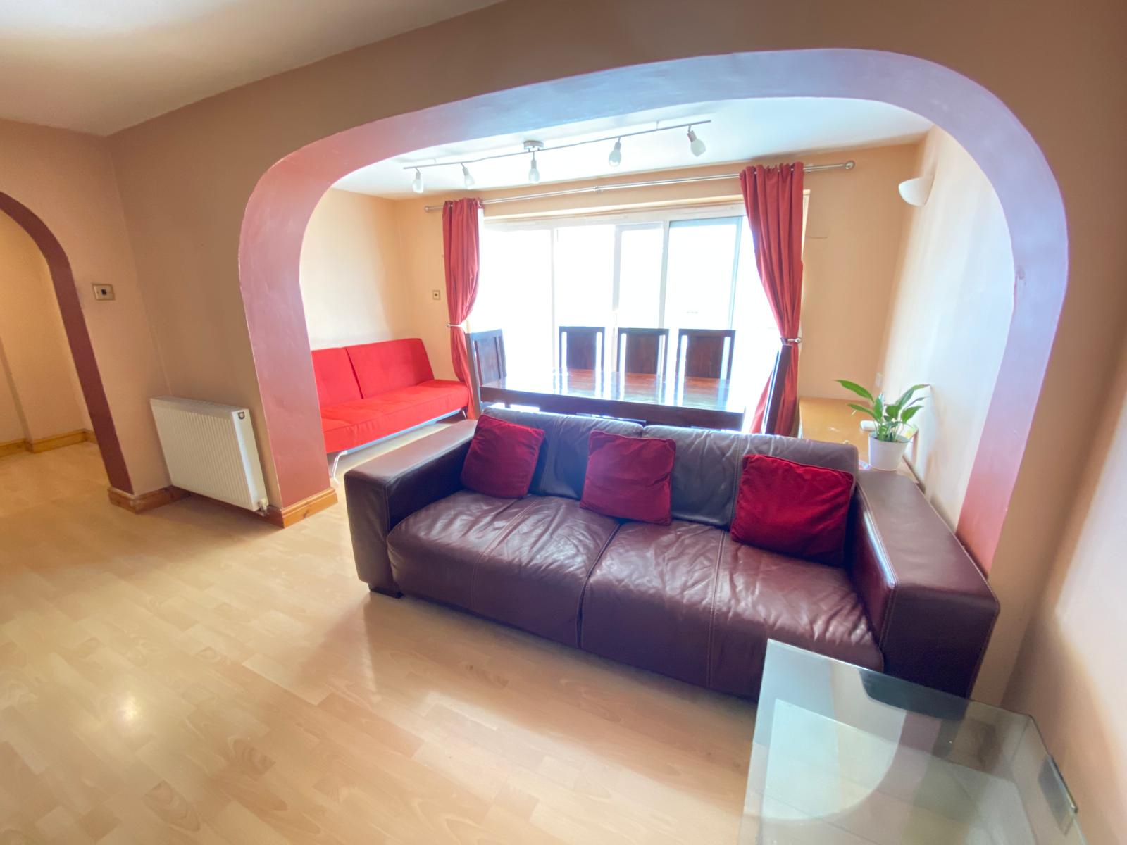 Semi Detached House in Leicester
