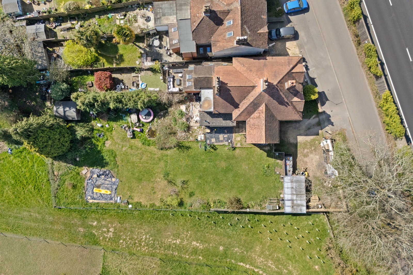 Semi Detached House in Hindhead