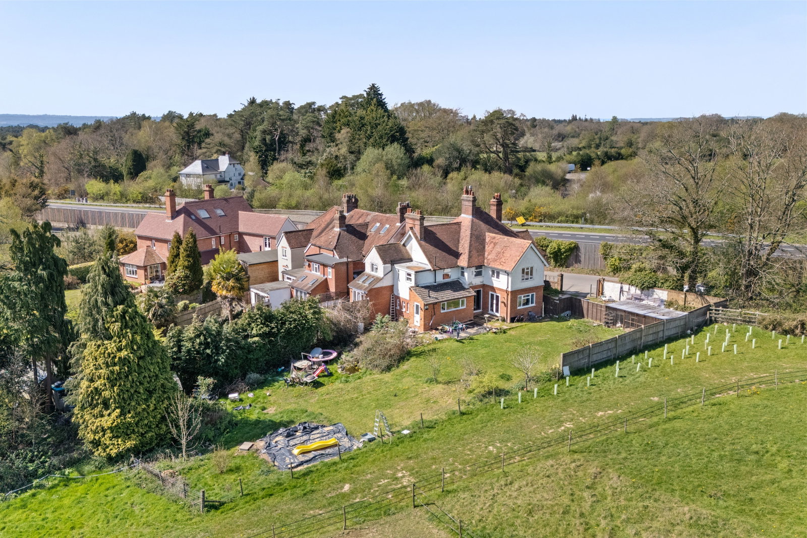 Semi Detached House in Hindhead
