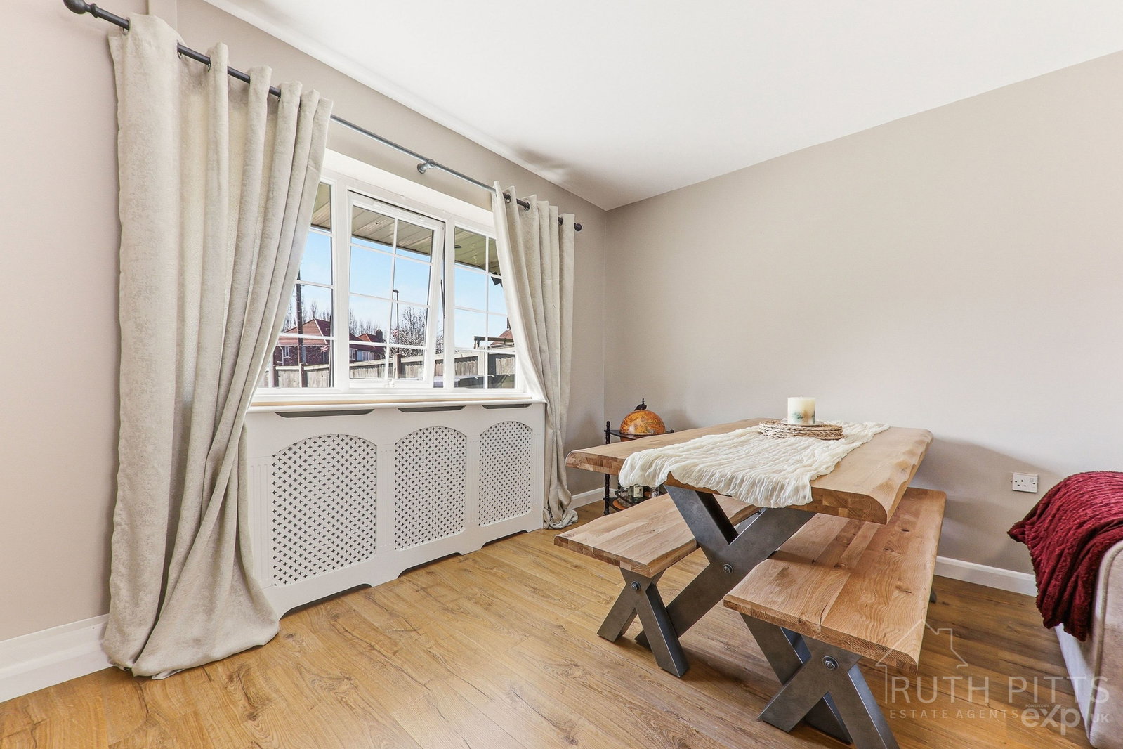 Semi Detached House in Doncaster