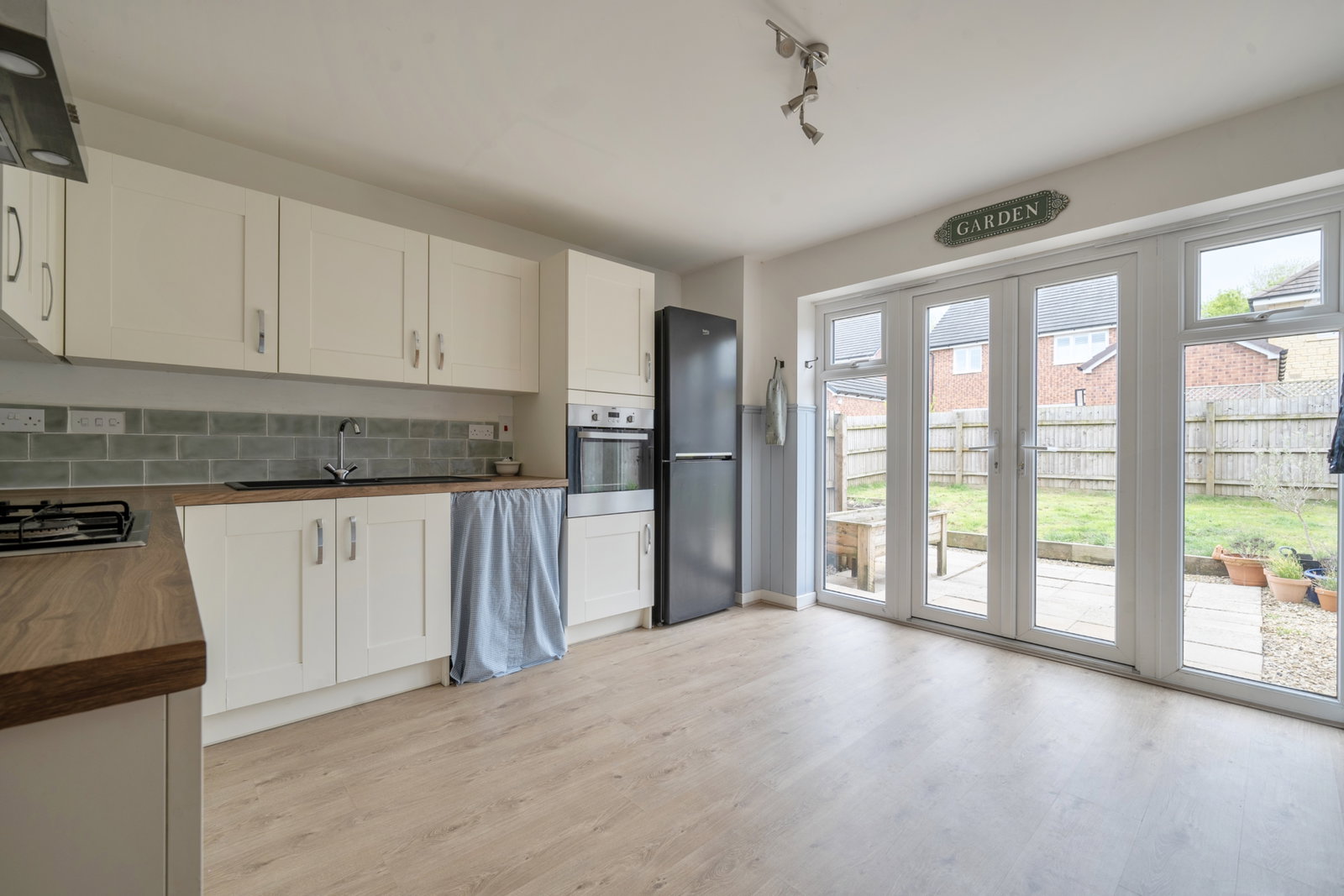 Semi Detached House in Chippenham