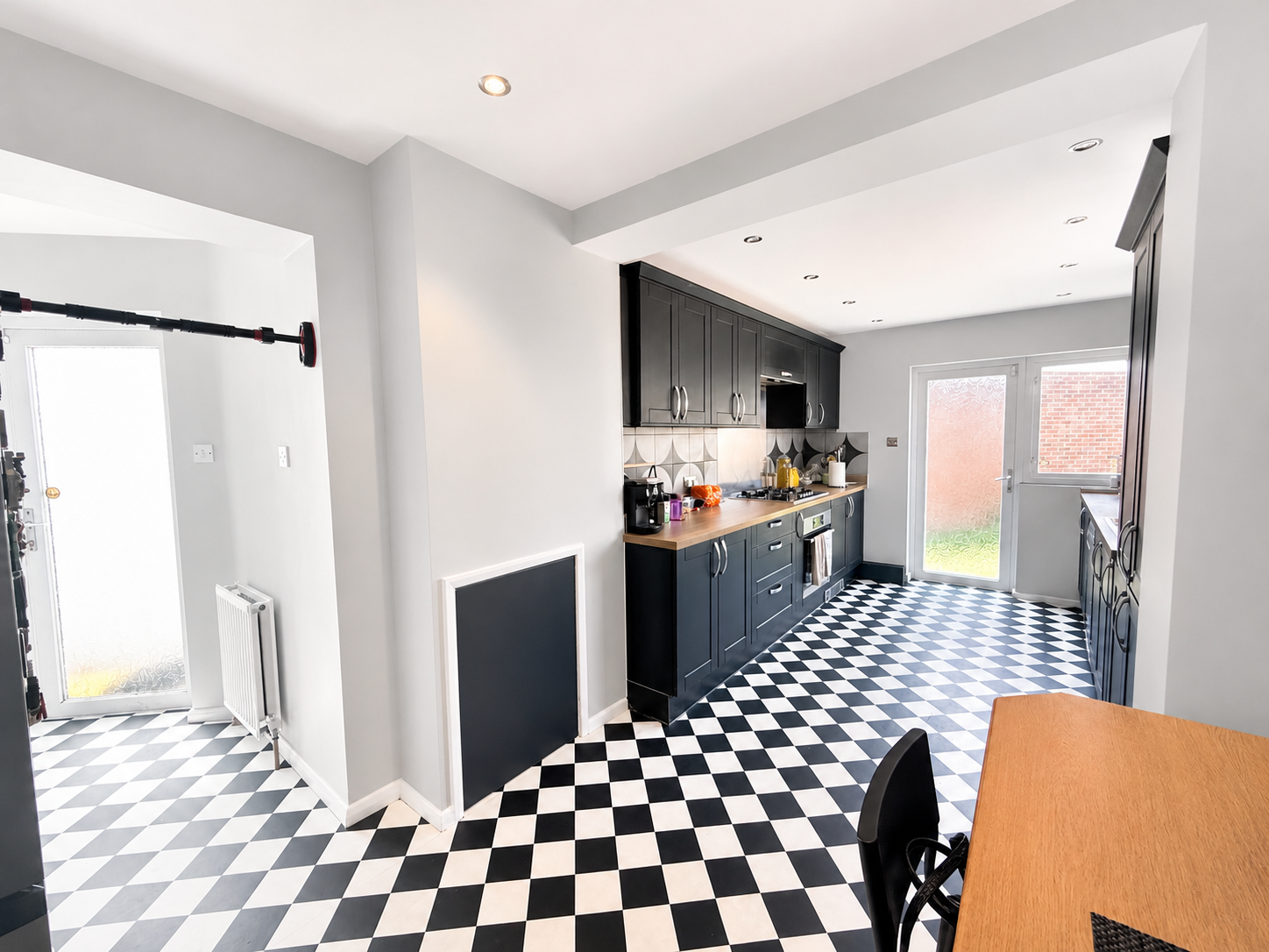 Semi Detached House for sale in Orpington, Melrose Crescent, Orpington, BR6 9NT
